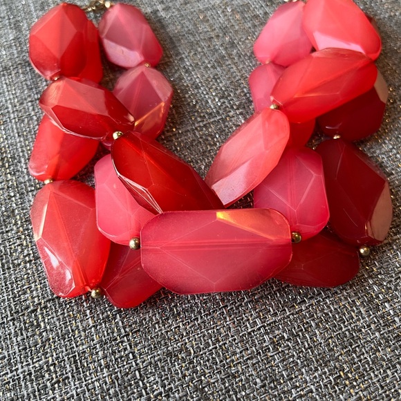 EUC, Pink Grapefruit Statement Chunky Acrylic Necklace - Picture 2 of 2